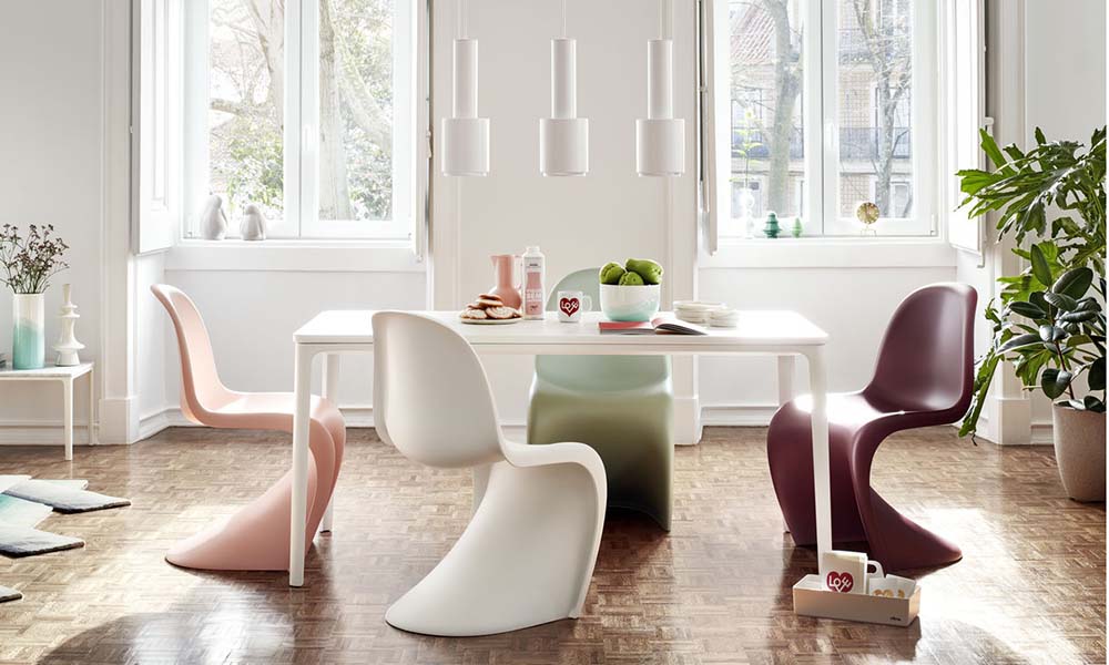 Plate Dining Table