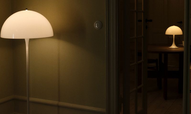 パンテラ テーブルランプ・フロアランプ