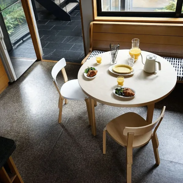 90Aテーブル φ100cm / アルテック