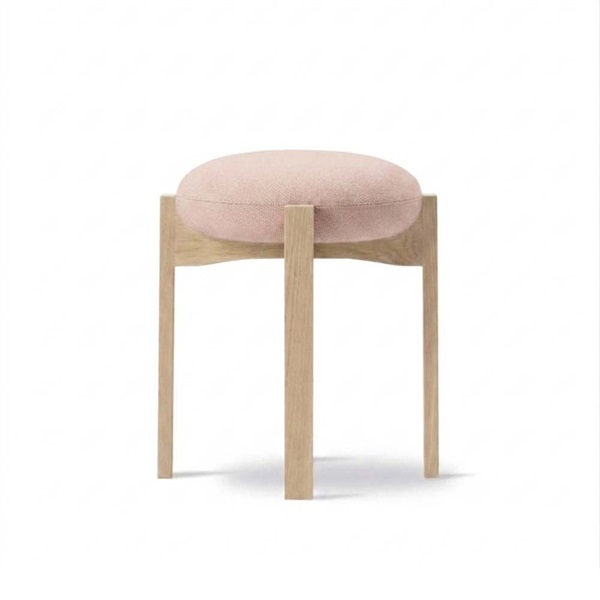 パイオニアスツール 6830 / オーク材 ラッカー仕上げ Linara 2494 / 243