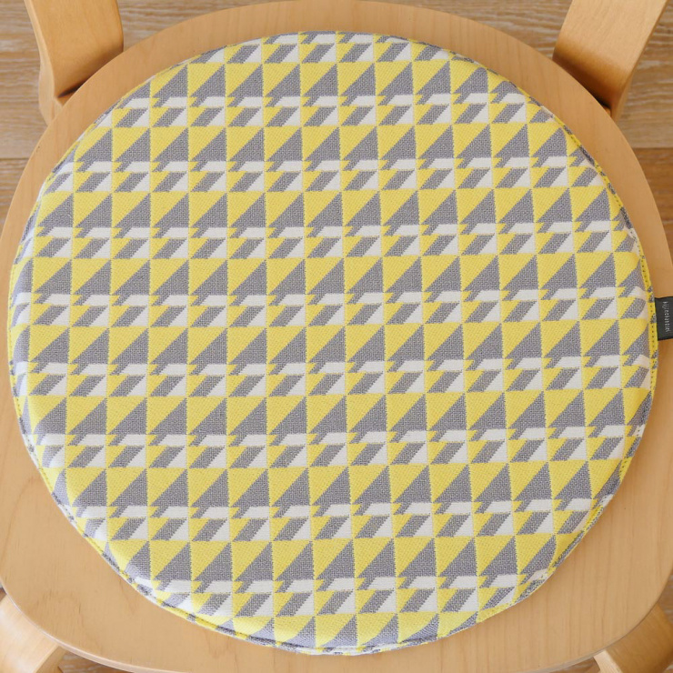 シートクッション デザインチェアクッション ラウンド35cm / kijinokanosei Triangle