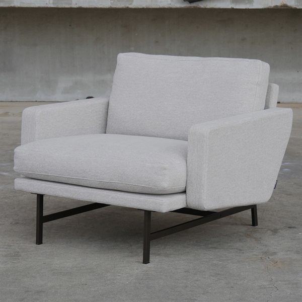 【アウトレット 30%OFF】リッソーニラウンジチェア 1人掛け  PL111S / Clay 012 ブラウンブロンズ脚