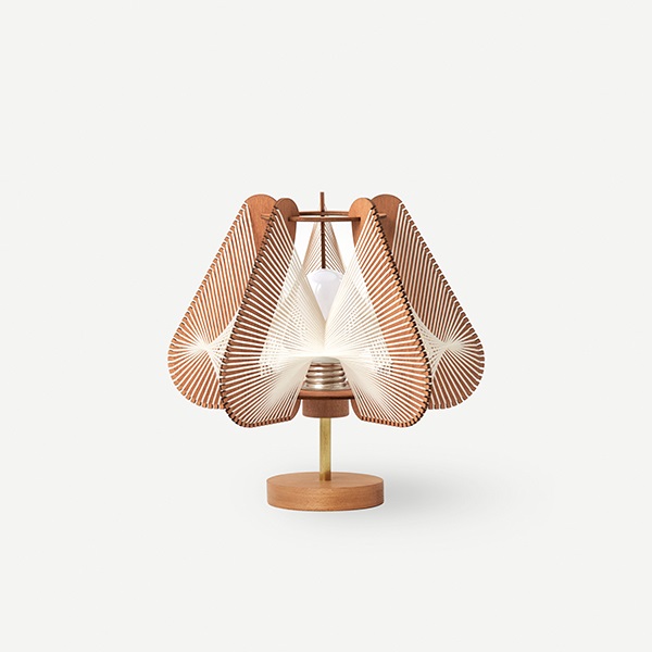 テーブルランプ NOTOCA / UFOLA