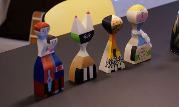 Wooden Dolls / ウッデン ドール | Official Vitra® Website JP