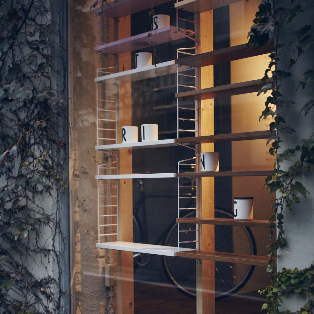 THE STRING APARTMENT