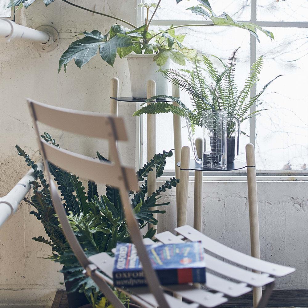 THE STRING APARTMENT