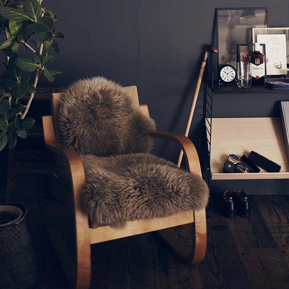 THE STRING APARTMENT