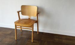 ドムスチェア  / Domus Chair