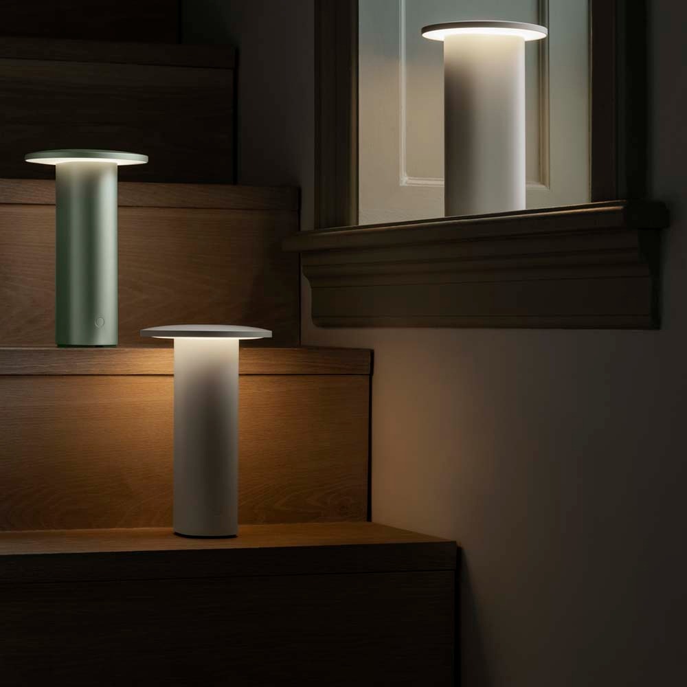 FRITZ HANSEN / フリッツ・ハンセン
 セシリエ・マンツ Cecilie Manz ポータブルライト SOLAE