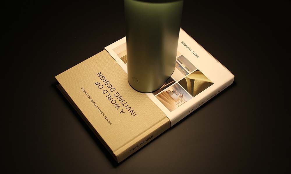 FRITZ HANSEN / フリッツ・ハンセン
 セシリエ・マンツ Cecilie Manz ポータブルライト SOLAE